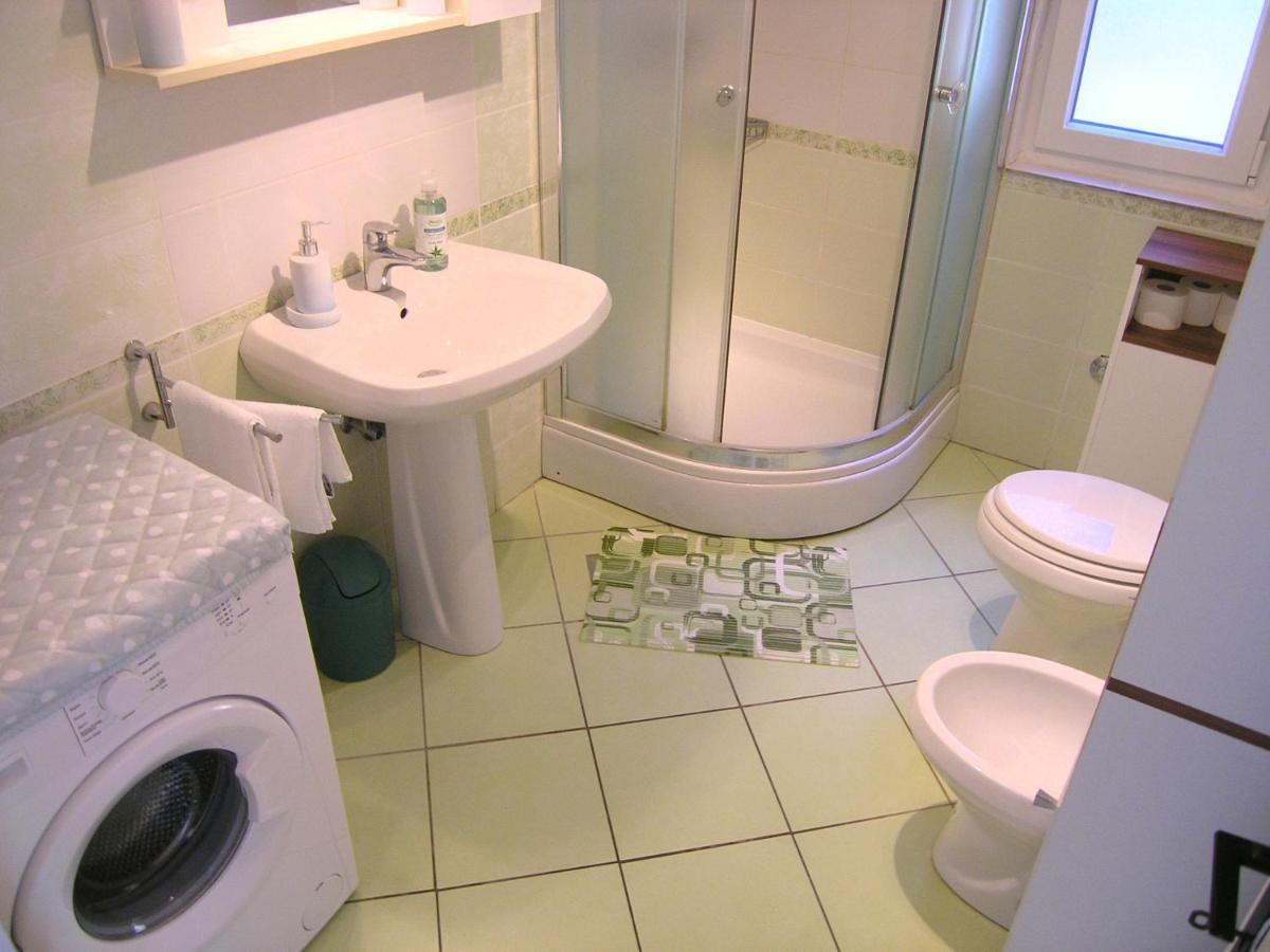 Apartman Samblic Кърк Екстериор снимка