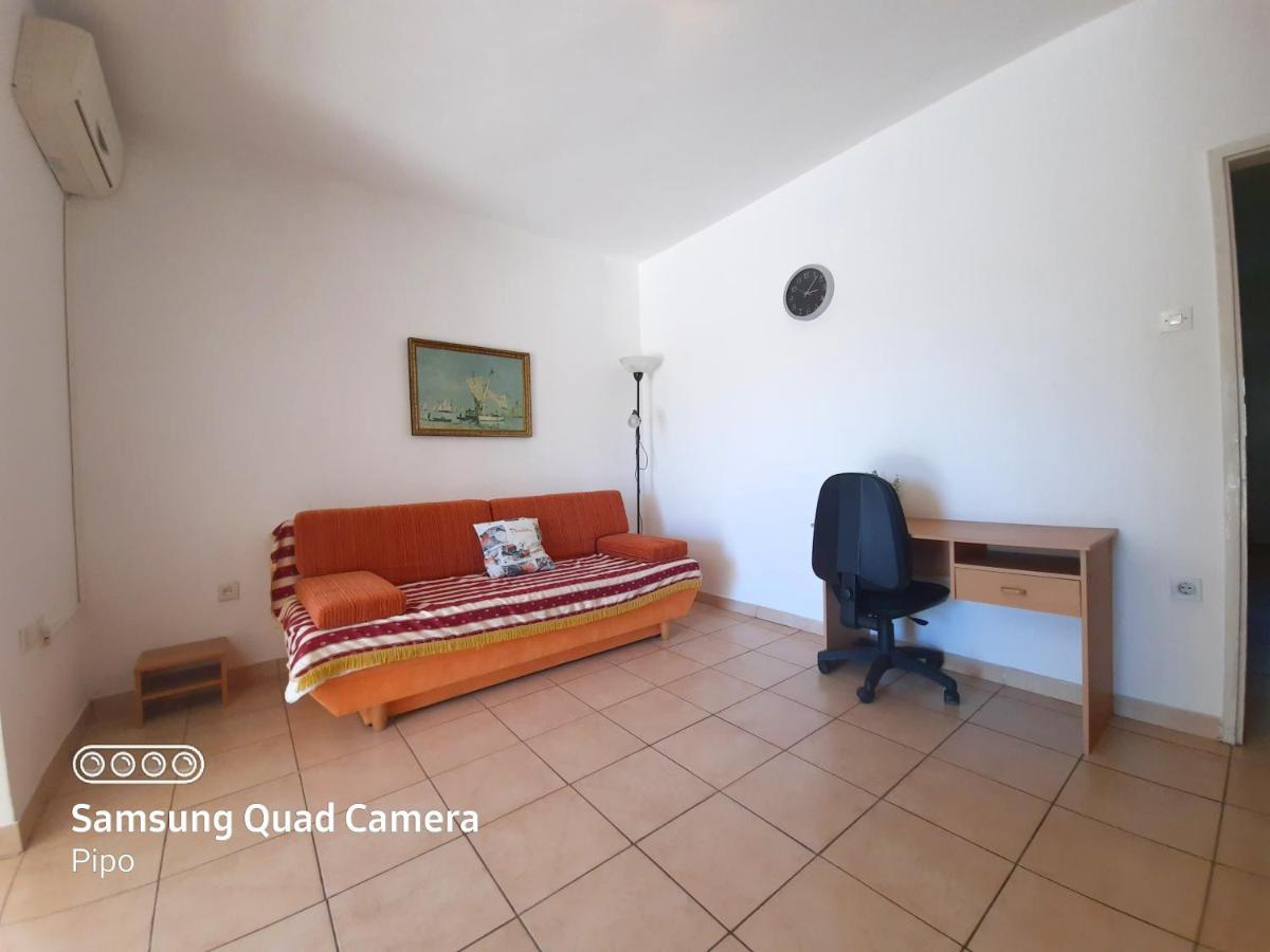 Apartman Samblic Кърк Екстериор снимка
