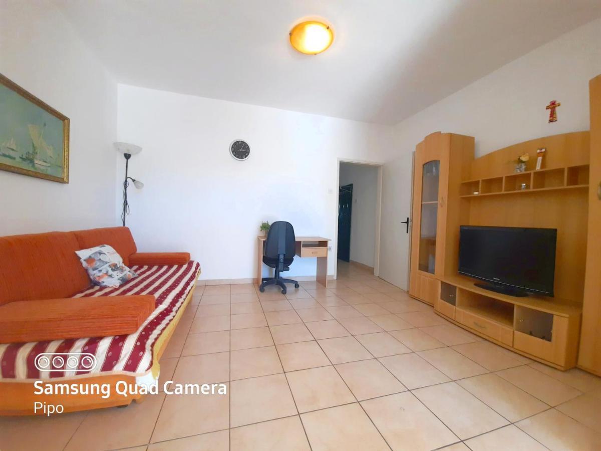 Apartman Samblic Кърк Екстериор снимка