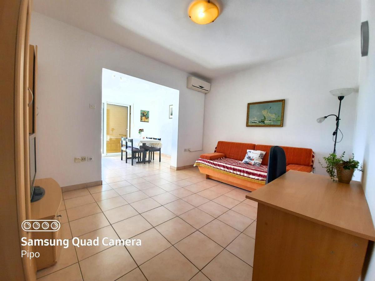 Apartman Samblic Кърк Екстериор снимка